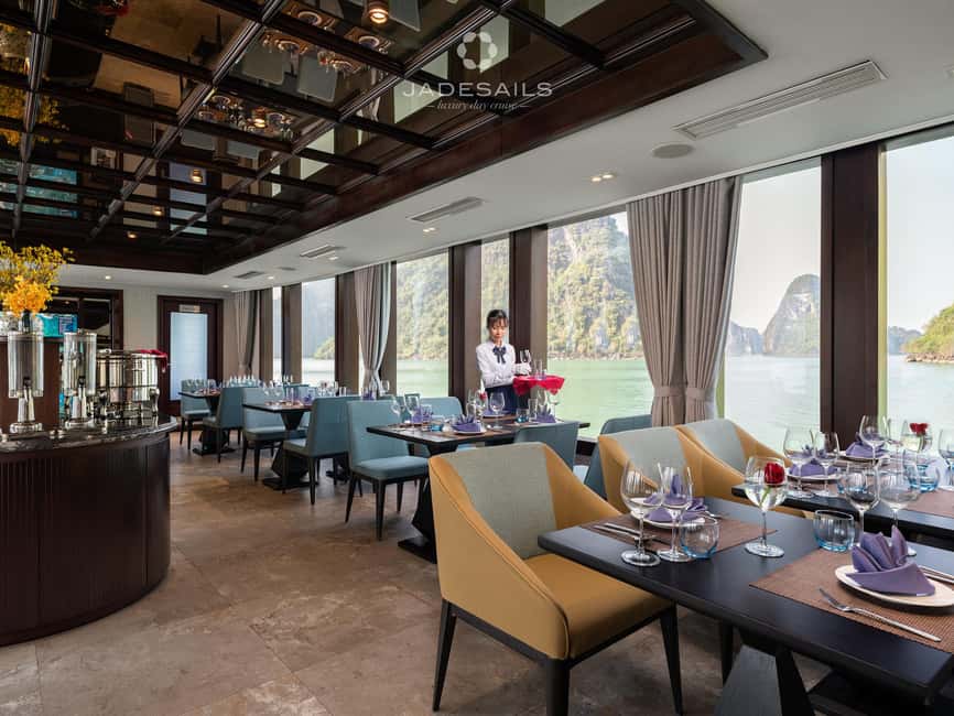Ha Long–Lan Ha Luxury Yacht Day Cruise from Hanoi - Ha Long Bay’s limestone towers, then quieter Lan Ha Bay