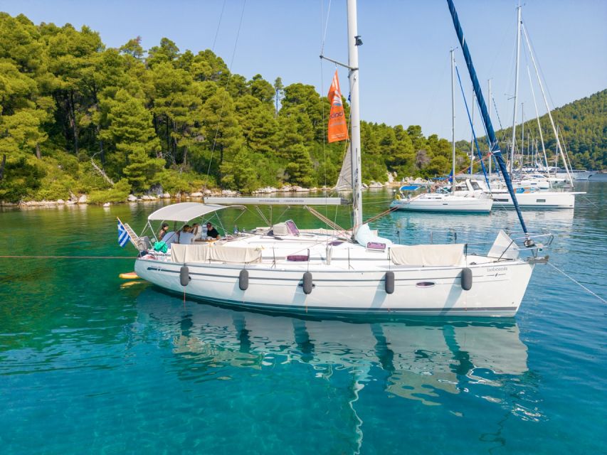 Halkidiki: Private Sailing Yacht Cruise Swim in Blue Waters - Why the private price can make sense