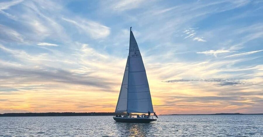 Hilton Head Island: America’s Cup Sailing Yacht Cruise - What happens during the 90-minute cruise