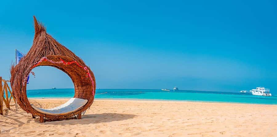 Hurghada: Paradise Island Yacht Cruise, Lunch & Snorkeling - The cruise from Hurghada to the island