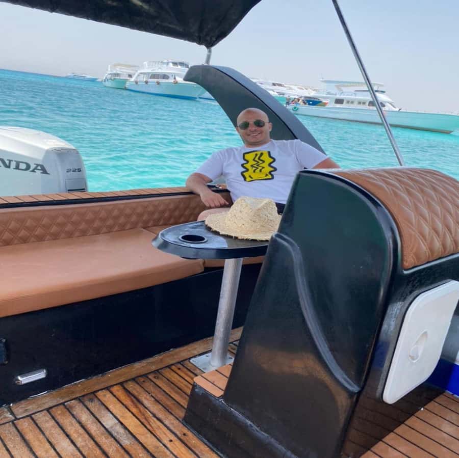 Hurghada: Private Dinner and Sunset Yacht Cruise - Snorkeling, swimming, or simply staying aboard