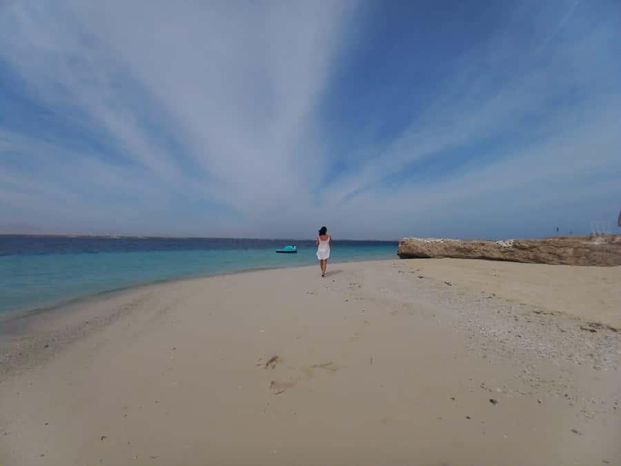 Hurghada: Yacht trip To Magawish island w Snorkeling & Lunch - Starting the yacht trip with a dolphin search
