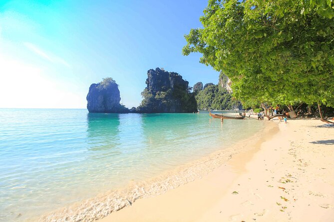 Hype Yacht : VIP tour Krabi Islands & Phang Nga Bay from Phuket - Ko Lao La Ding is the easy swim stop