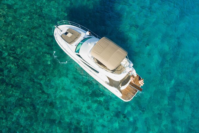 Ierapetra Chrissi Island Luxury Yacht Cruise with Meal - A smaller boat with a friendly crew
