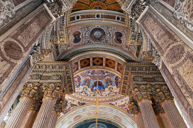 Imperial Splendor: Dolmabahce Palace & Bosphorus Yacht Cruise - Why this palace and cruise pairing works