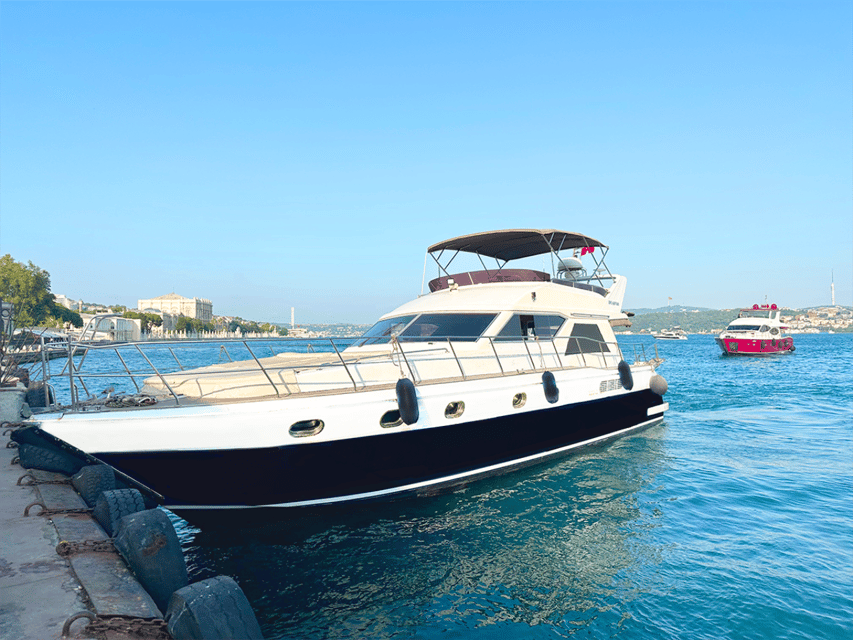 Istanbul: Bosphorus and Golden Horn Sunset Yacht Cruise - What is served on board