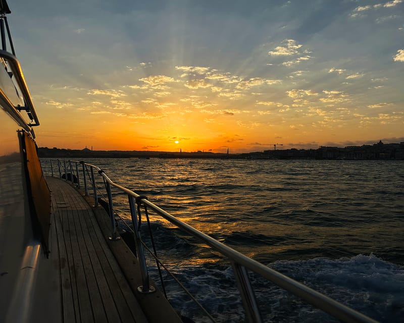 Istanbul: Bosphorus and Golden Horn Sunset Yacht Cruise - Is it really a small yacht cruise?