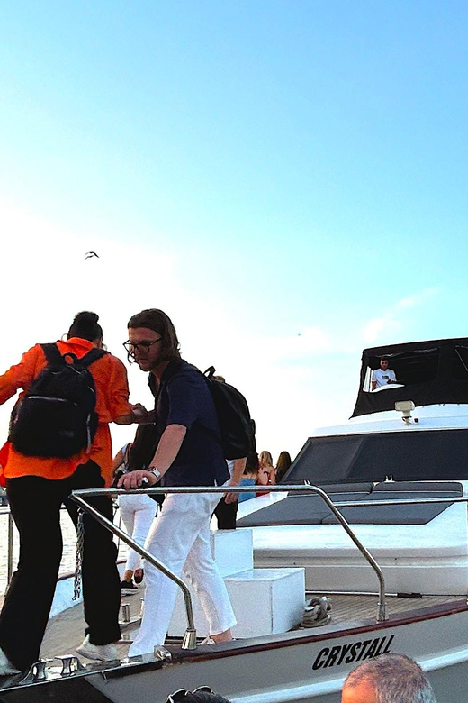 Istanbul: Bosphorus Cruise by Luxury Yacht - Beylerbeyi Palace and the return toward Karaköy