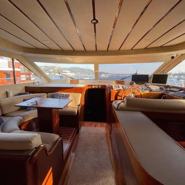 Istanbul: Bosphorus Morning or Sunset Yacht Tour with Snacks - Finding the yacht at Kabatas