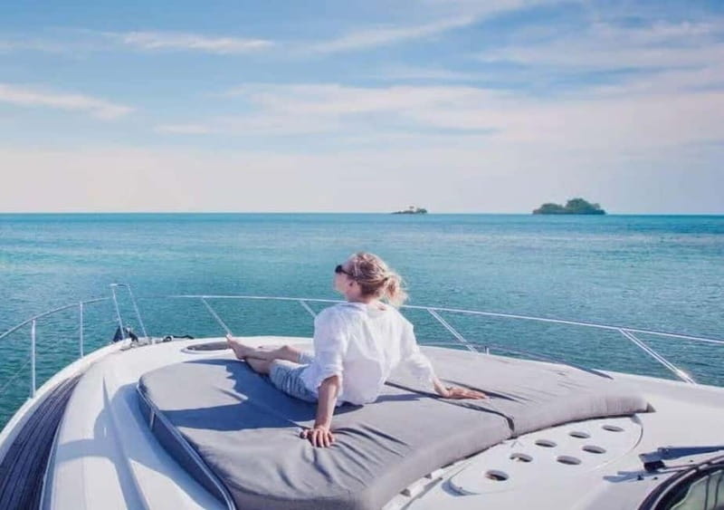 Istanbul: Bosphorus Morning or Sunset Yacht Tour with Snacks - Sailing past Dolmabahce Palace