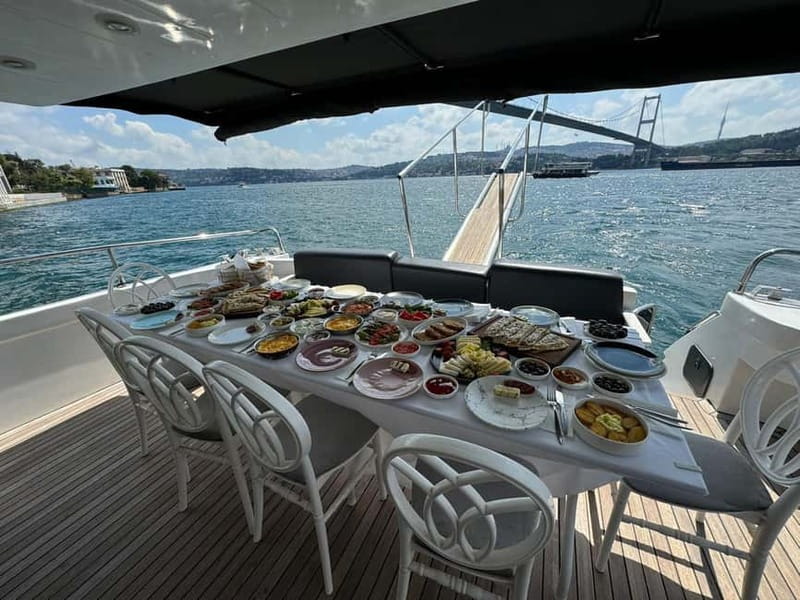 Istanbul: Bosphorus Morning or Sunset Yacht Tour with Snacks - Bridges, fortifications, and seaside villas