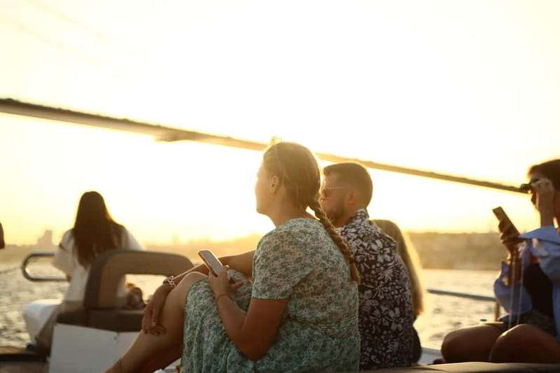 Istanbul: Bosphorus Private Guided Yacht Cruise with Snacks - Bebek and the northern European shore