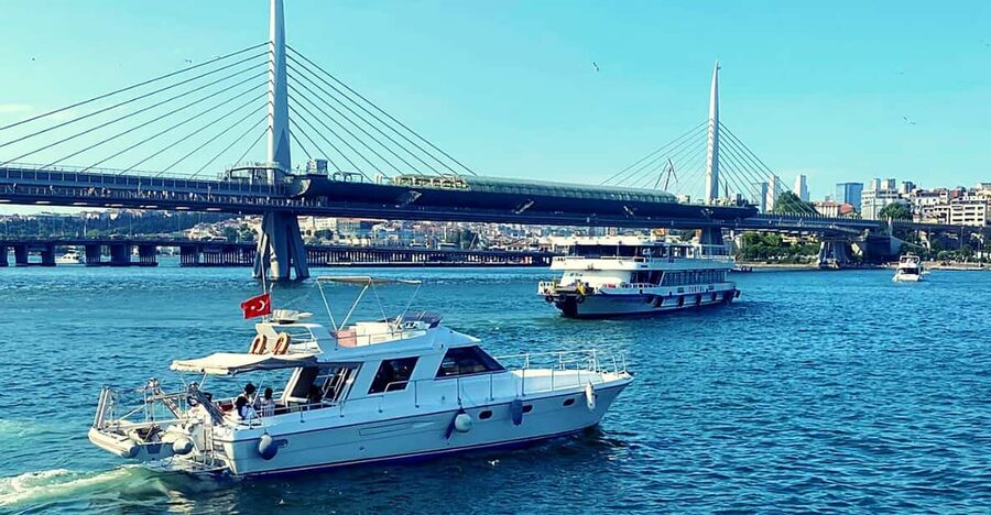 İstanbul: Bosphorus Private Yacht Cruise with Tea and Coffee - Key points to know before booking
