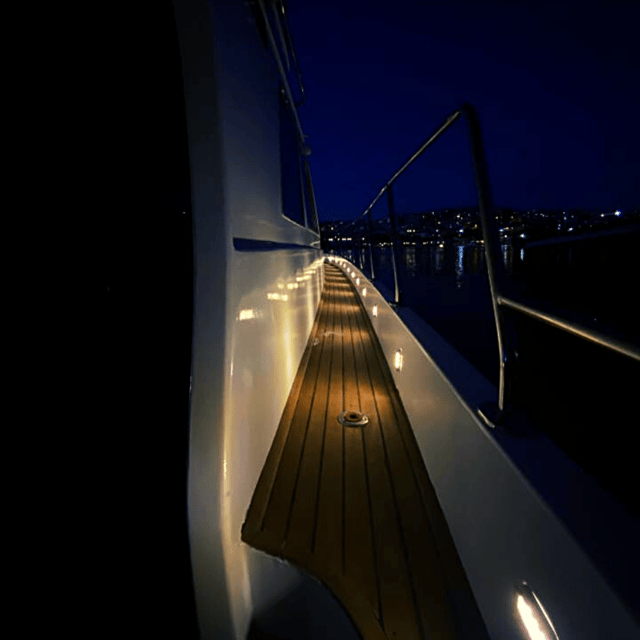 İstanbul: Bosphorus Private Yacht Cruise with Tea and Coffee - Tea, coffee, and bringing your own food