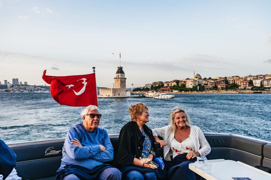 Istanbul: Bosphorus Sunset Cruise on a Luxury Yacht - Ciragan Palace and Ortakoy