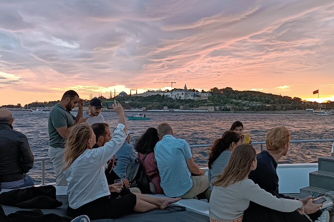 Istanbul Bosphorus Sunset Cruise on Luxury Yacht - Why the Bosphorus is the right place for a sunset cruise