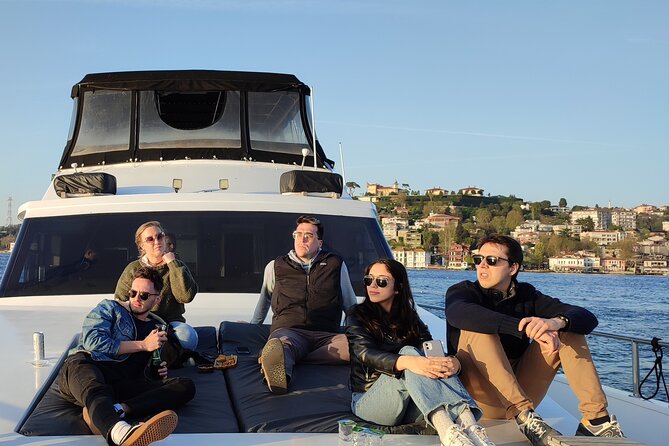 Istanbul Bosphorus Sunset Cruise on Luxury Yacht - The Asian shore: Anadolu Fortress to Beylerbeyi