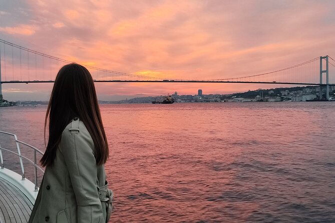 Istanbul Bosphorus Sunset Cruise with Wine on a Luxury Yacht - Wine, snacks, and the onboard atmosphere