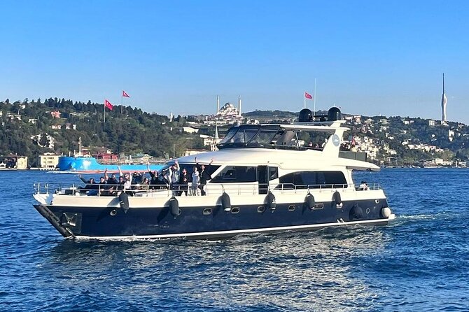 Istanbul Bosphorus Yacht Experience – Asian Side Visit in Kanlica - Beylerbeyi, Anadoluhisarı, and Küçüksu