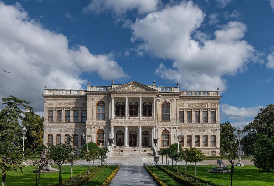 Istanbul: Dolmabahce Palace Tour and Bosphorus Yacht Cruise - Why Dolmabahce and the Bosphorus work so well together