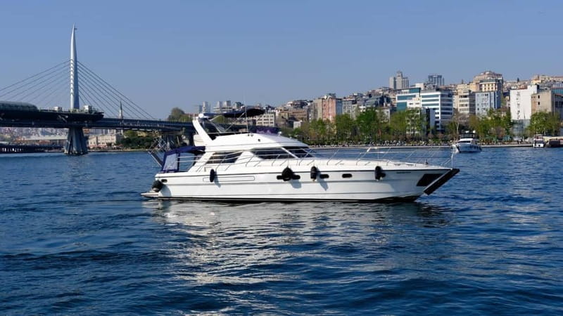 Istanbul: Luxury Yacht on Bosphorus - Is $136 good value for your group?