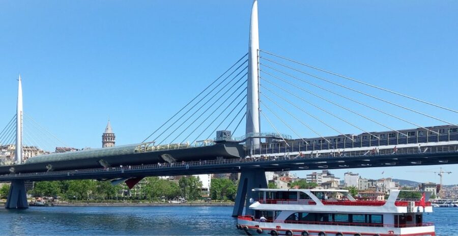 Istanbul: Private Bosphorus Cruise By Luxury Yacht - Bridges, fortresses, and the northern Bosphorus