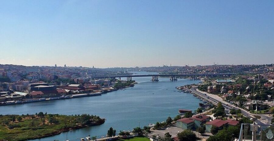 Istanbul: Private Bosphorus Cruise By Luxury Yacht - Asian shores, palaces, and waterfront villages