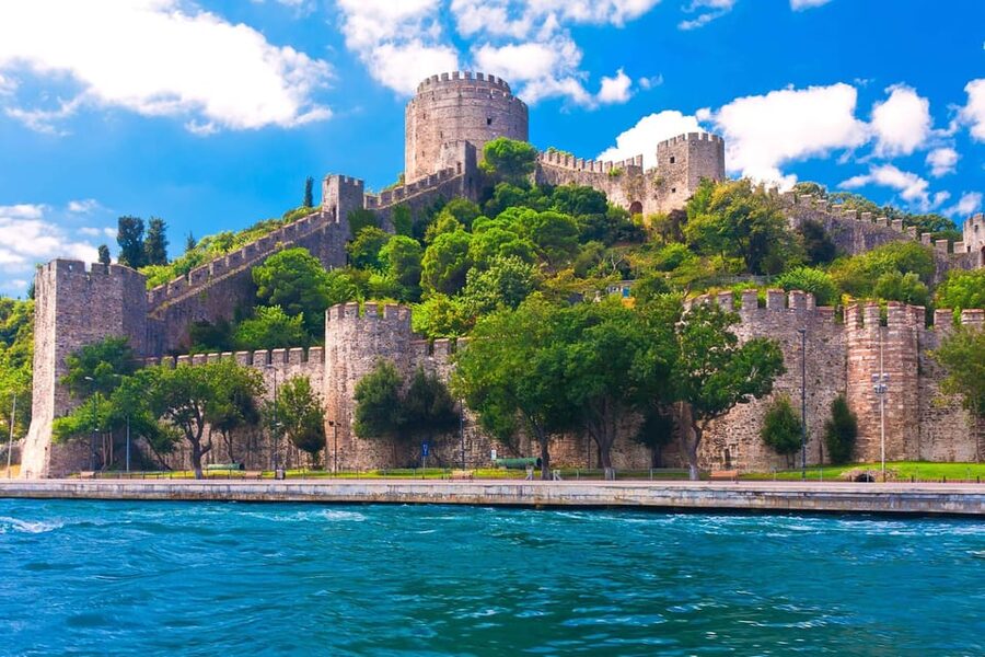 Istanbul: Private Bosphorus Strait Sightseeing Yacht Cruise - Who will enjoy this Bosphorus cruise most?