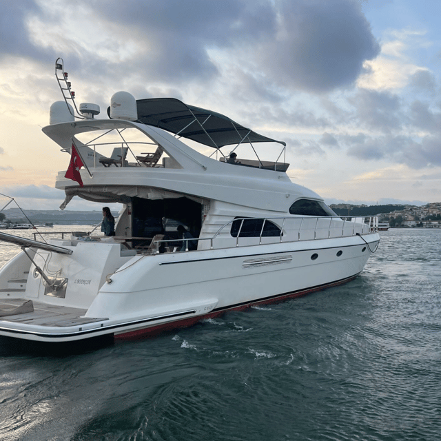 İstanbul: Private Bosphorus Tour On Luxury Yacht Pre#2 - Key points at a glance