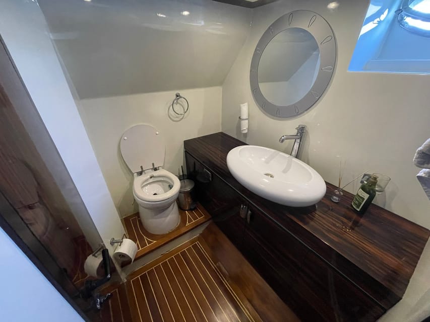 İstanbul: Private Bosphorus Tour On Luxury Yacht Pre#2 - Why a private yacht changes the Bosphorus experience