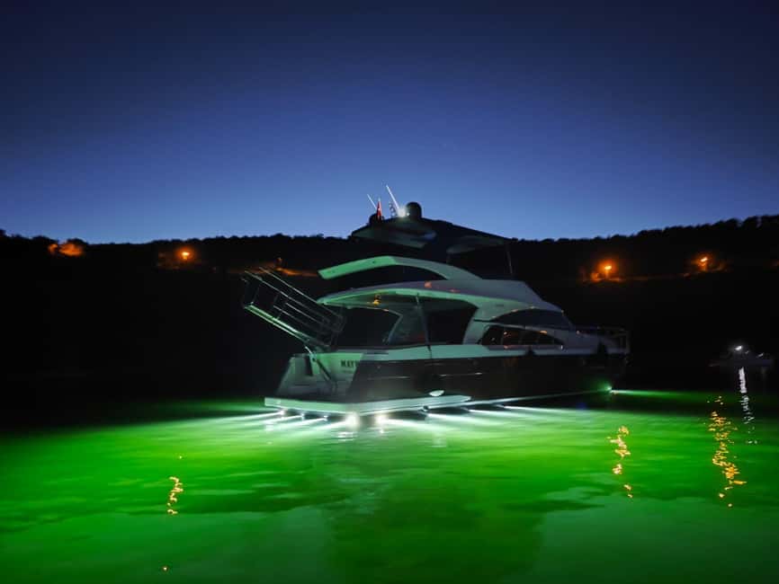 Istanbul: Private Bosphorus Yacht with Tour Guide and Snacks - Why the Bosphorus is one of Istanbul’s best sightseeing routes