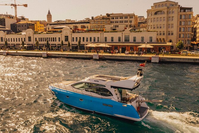 Istanbul Private Luxury Yacht on Bosphorus 14 mt 46feet - What is included on the yacht