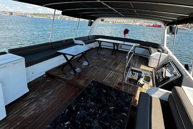 Istanbul Private Luxury Yacht on Bosphorus 25 Meter 82 Feet - What is included, and what costs extra