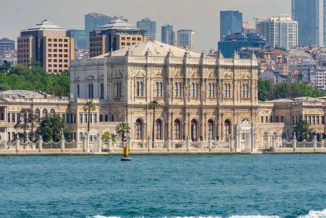 Istanbul Private Luxury Yacht on Bosphorus - The Maiden Tower photo opportunity