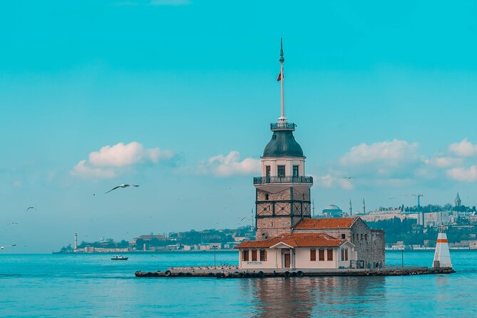 Istanbul Private Yacht Tour - 2 Hours - Maiden’s Tower and the Asian shore