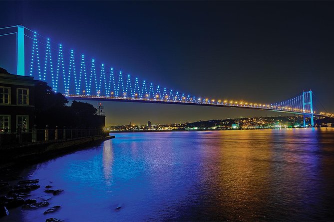 Istanbul Private Yacht Tour on the Bosphorus – 2-Hour Charter - Dinner with Istanbul lights on deck