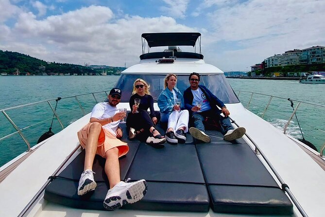 Istanbul Sunset Cruise by the Luxury Yacht - The private-group advantage