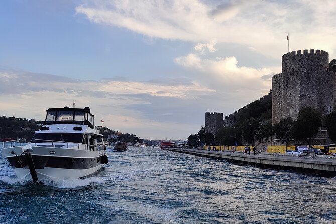 Istanbul Sunset Cruise With Luxury Yacht On Bosphorus - The Asian shore: fortresses, pavilions, and waterfront homes