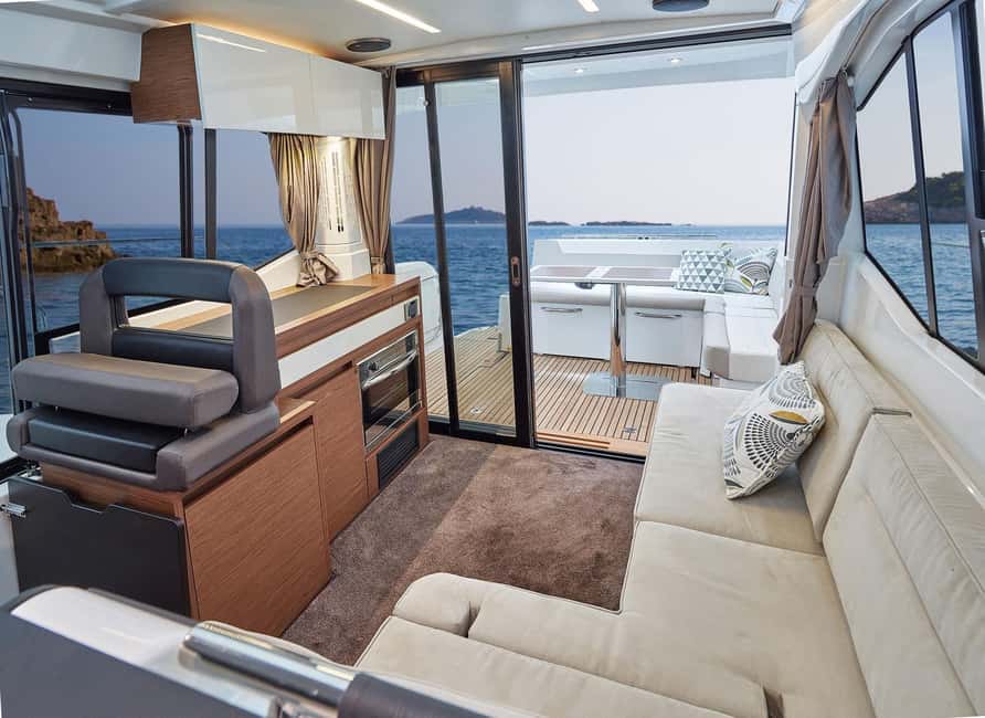 Jeanneau NC33 - Luxury Yacht Charter to Blue Lagoon - Key points to know before booking