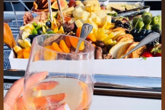 JFarwell Sunset Wine and Cheese Yacht Sailing - The crew makes the difference