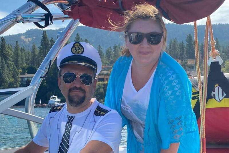 Kelowna: Tiki Party Yacht Rental - How the private format affects the value