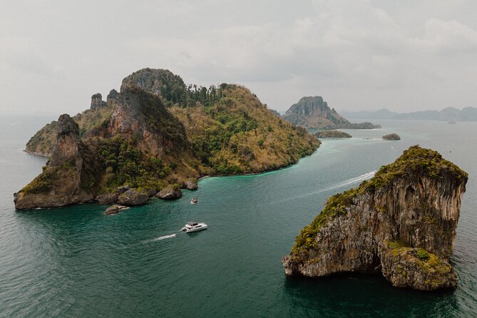 Krabi: 4 Island Luxury Yacht with Snorkelling & Clear Kayaking - Poda Island brings the beach time