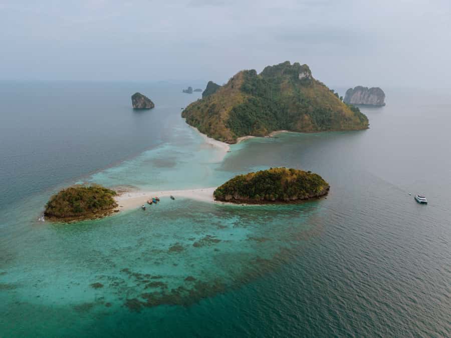 Krabi: 4 Island Premium Yacht with Snorkeling & Clear Kayak - Railay Beach and the return along Krabi’s coast