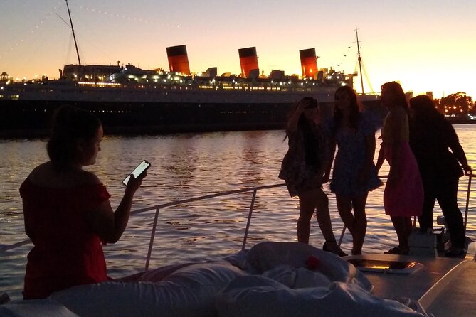 LA: Birthday Special Private Yacht (1 ticket covers 1-6 people) - Watching sea lions from the yacht