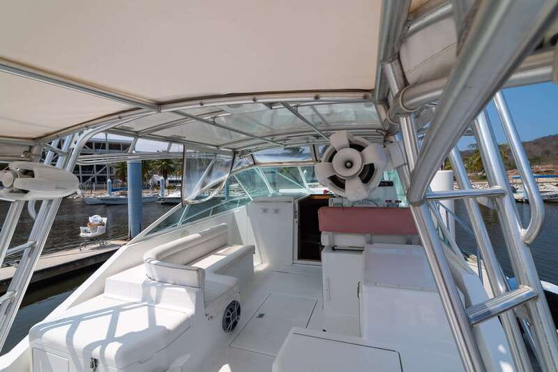 La Crucecita: Private Yacht Cruise in Huatulco with Drinks - Timing, delays, and what to bring