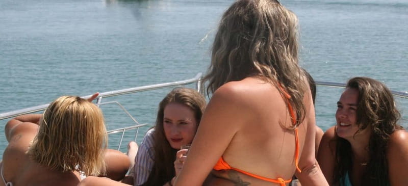 Lagos: Luxury Private Yacht Charter with Drinks and Snacks - Seeing the Algarve cliffs from the water