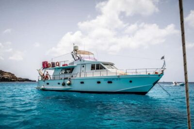 Lampedusa: Yacht excursion, swimming stops and typical lunch