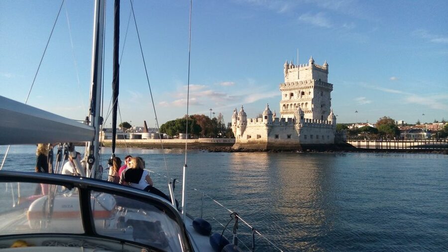 Lisbon: 2-Hour Sailing Yacht Cruise & Guided Tour w/2 drinks - Who will get the most from this cruise