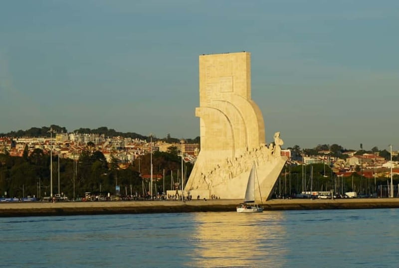 Lisbon: Classic Yacht Tour with Drinks and Pastel de Nata - Key points to know before you sail