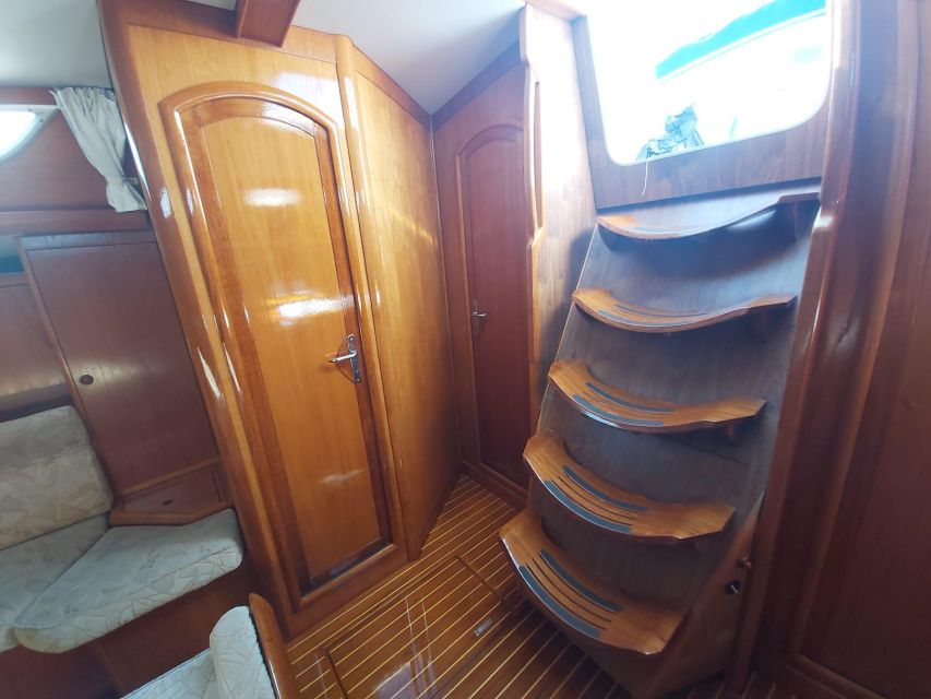 Lisbon: Yacht Sailing Tour With Portuguese Wine and History - Sailing west to Belém